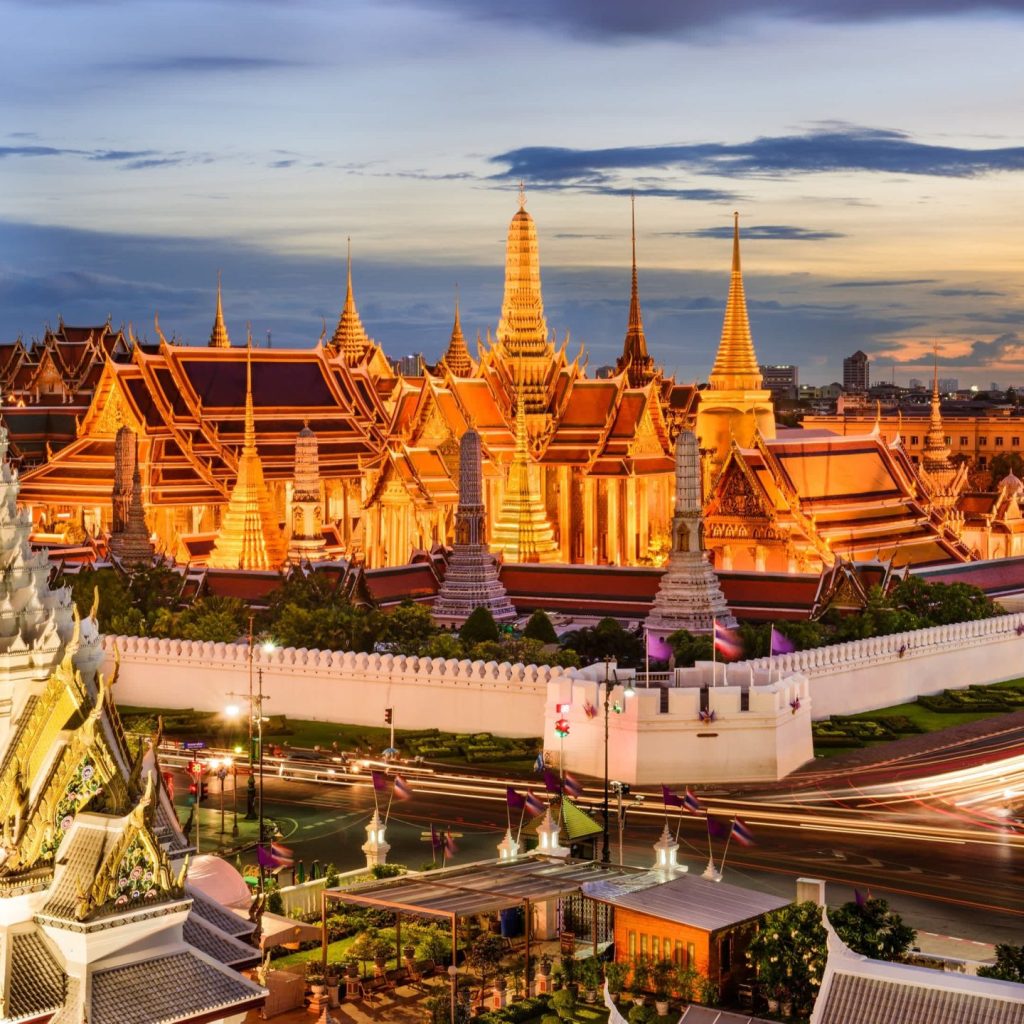 Thailand_Bangkok_Wat_Phra_Keo-Tempel_und_Wat_Arun_Tempel